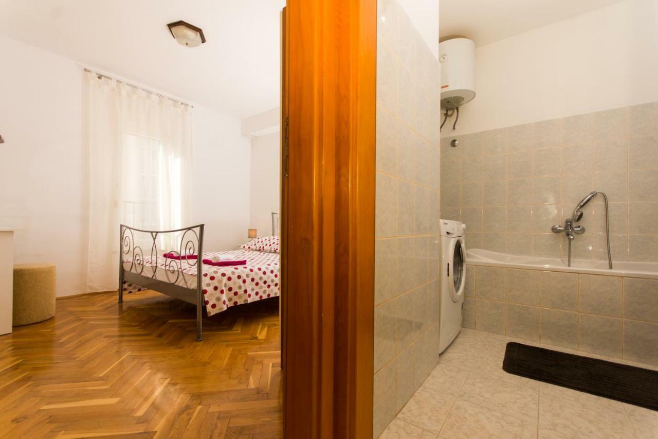 Апартаменты Apartman Ruza Трогир Экстерьер фото