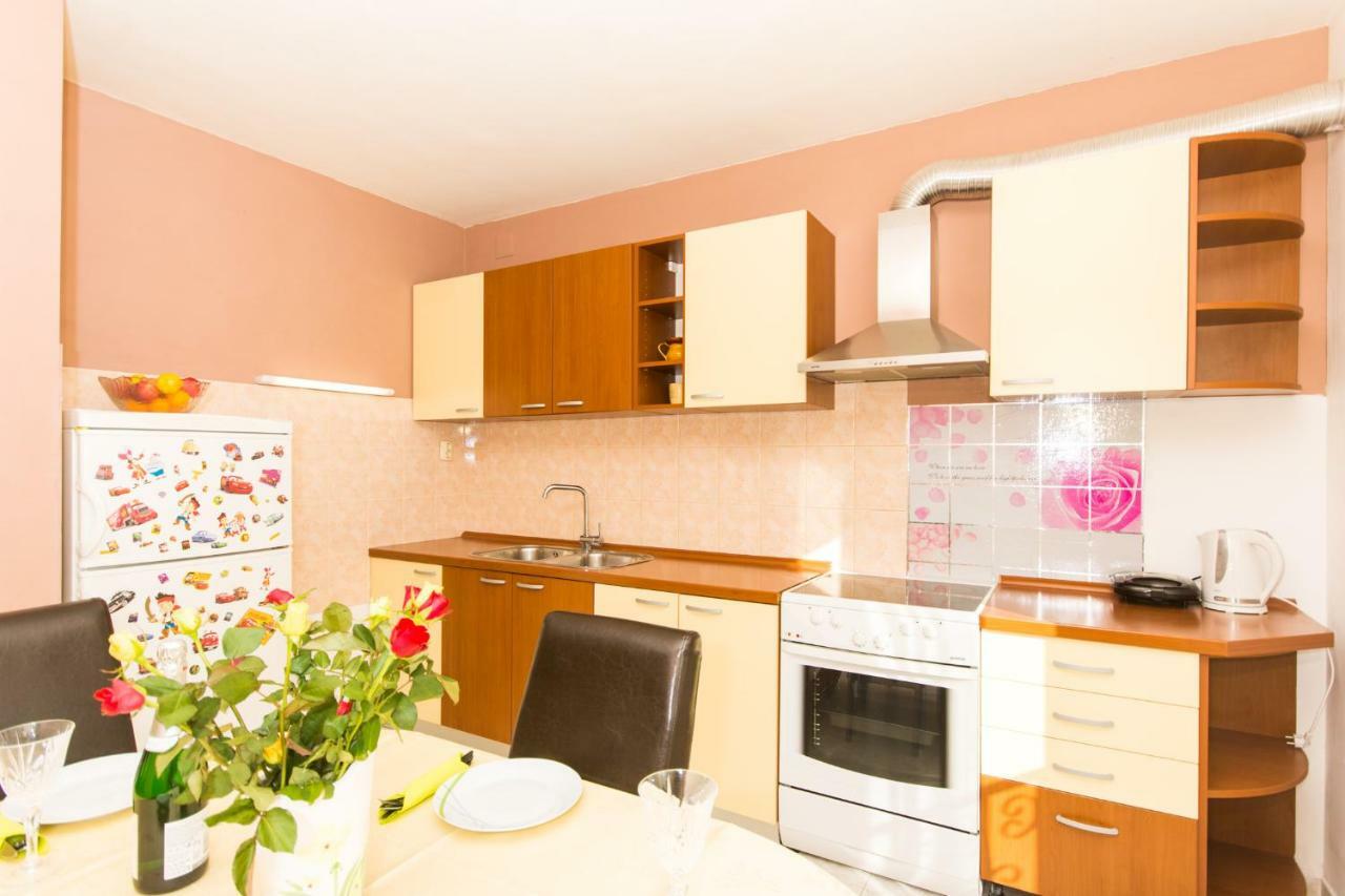 Апартаменты Apartman Ruza Трогир Экстерьер фото