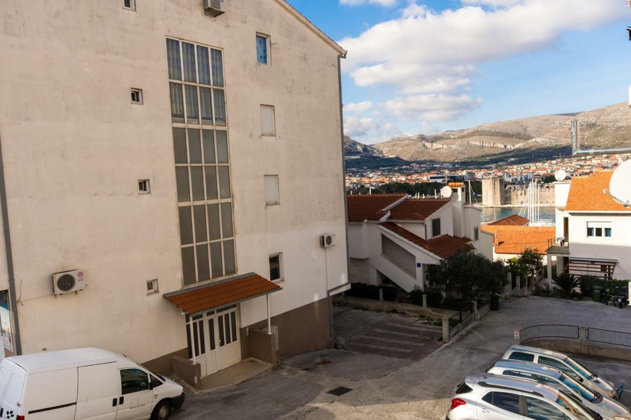Апартаменты Apartman Ruza Трогир Экстерьер фото