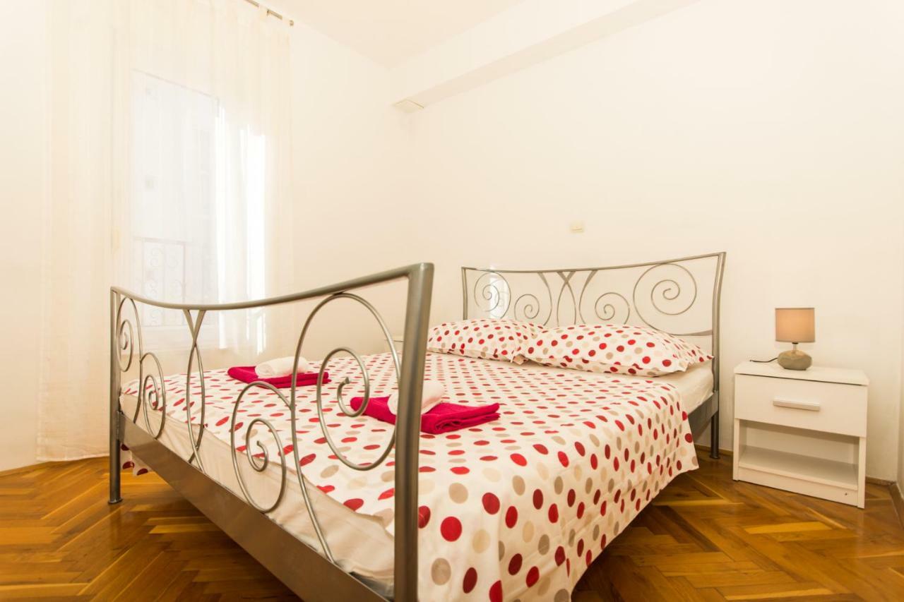 Апартаменты Apartman Ruza Трогир Экстерьер фото
